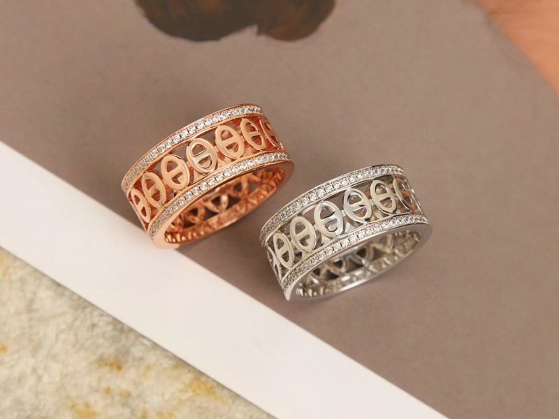 Hermès ring