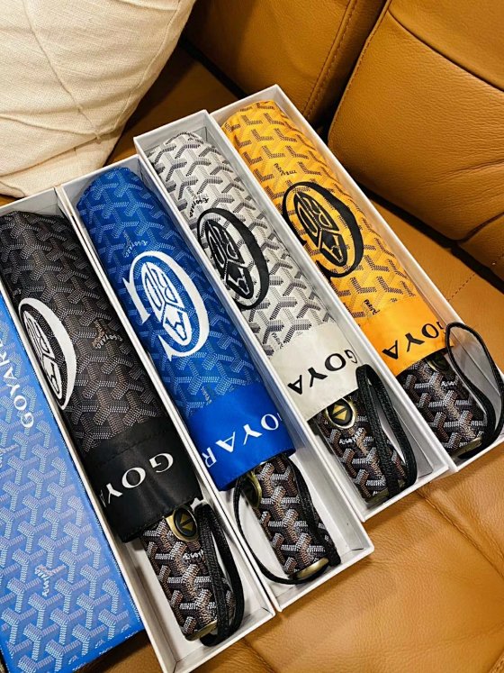 Chao brand Qing umbrella automatic triple fold umbrella storage status, with a length of 32cm and complete packaging