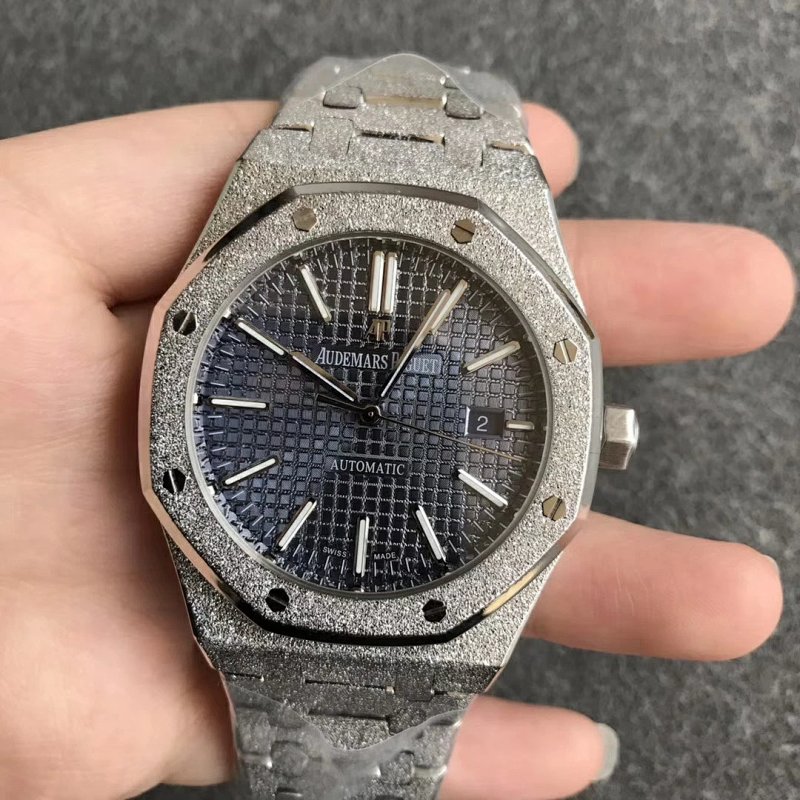 Watch from No. 8