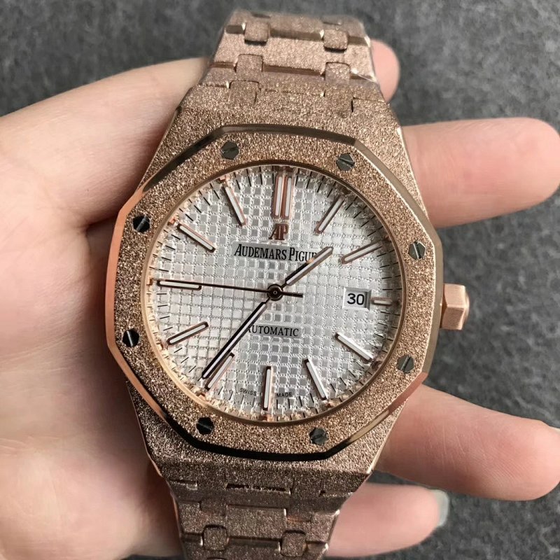 Watch from No. 8