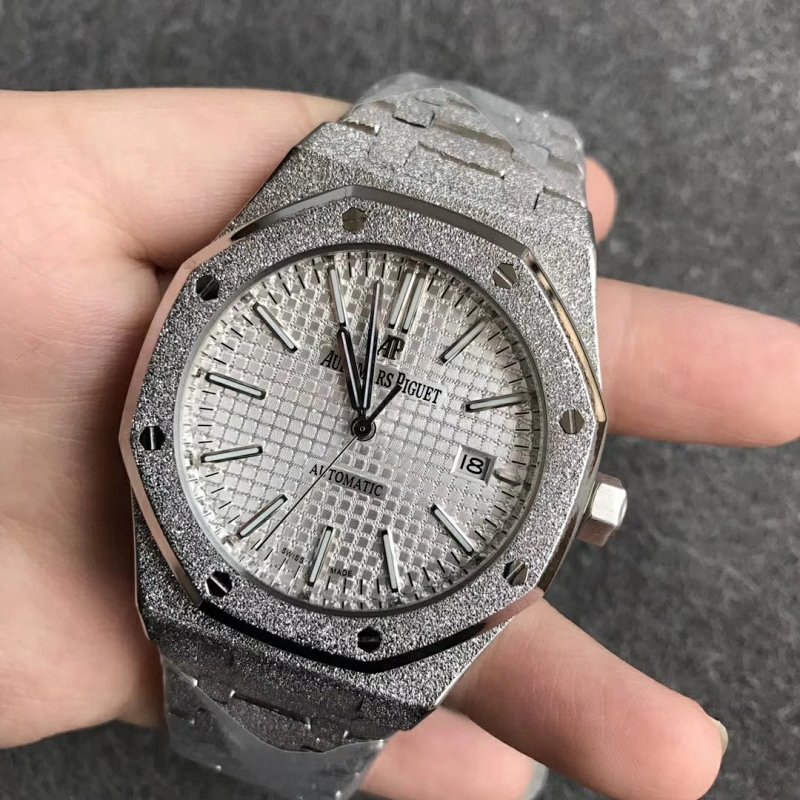 Watch from No. 8