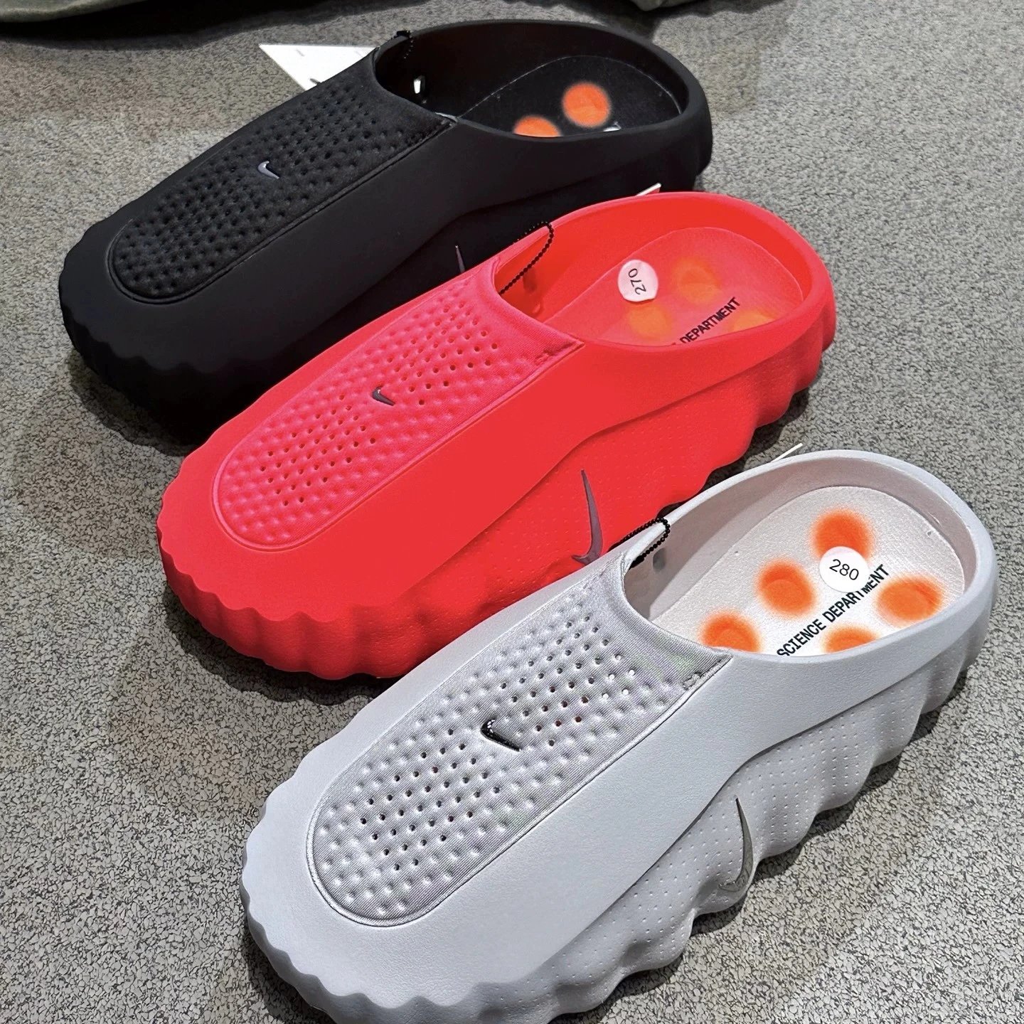 Nike Mind 001 Slip-On Comfortable Soft Closed-Toe Pre-Game Slides HQ4307-001