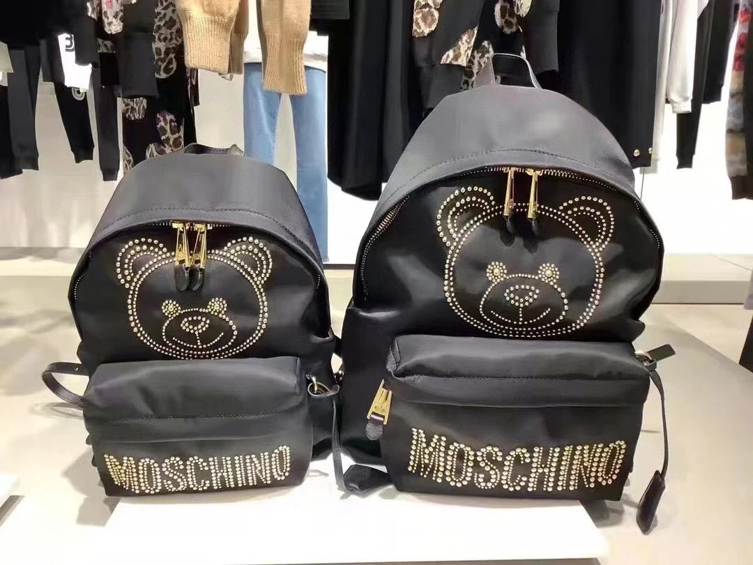 moschin莫斯奇诺双肩包 女包 铆钉熊背包 女休闲背包 电脑包 字母双肩包 尼龙书包 13