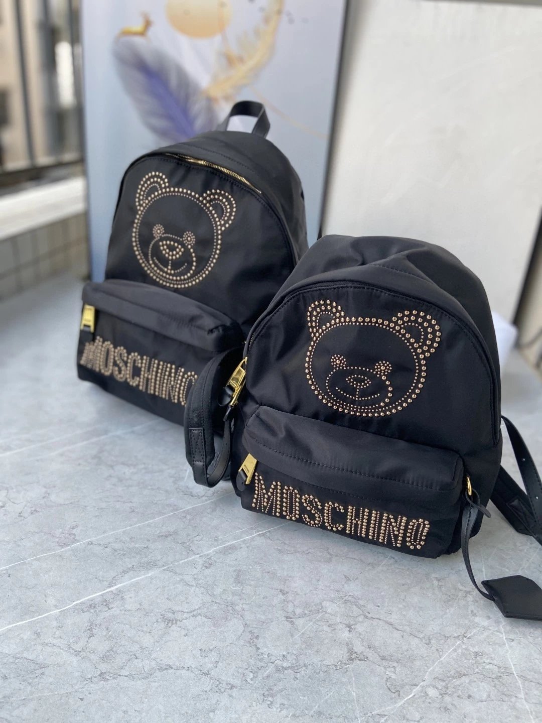 moschin莫斯奇诺双肩包 女包 铆钉熊背包 女休闲背包 电脑包 字母双肩包 尼龙书包 10