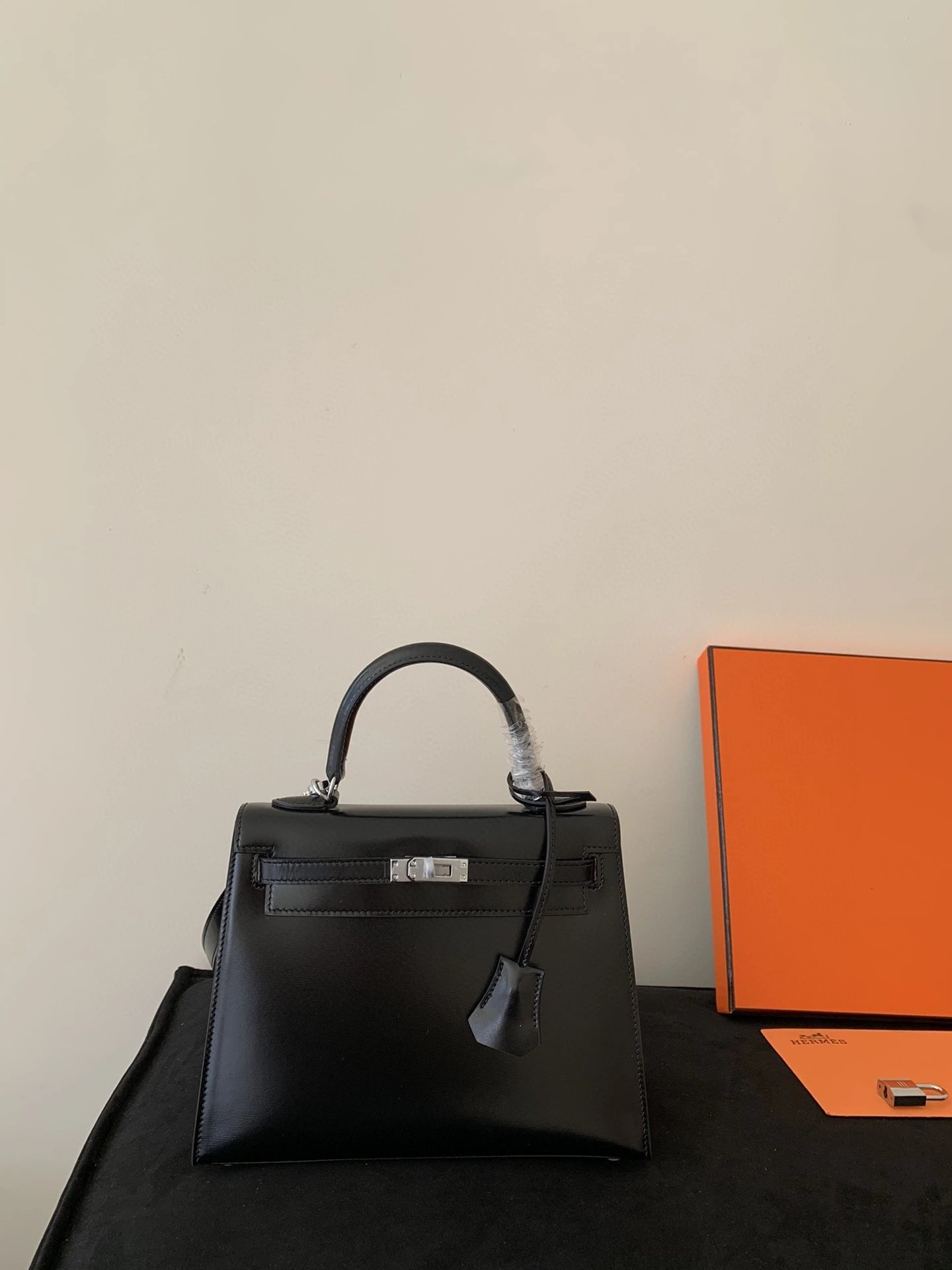 H爱玛家box皮凯莉女包 全套礼盒316钢五金时尚手袋Kelly手提包

闭眼去卖 10