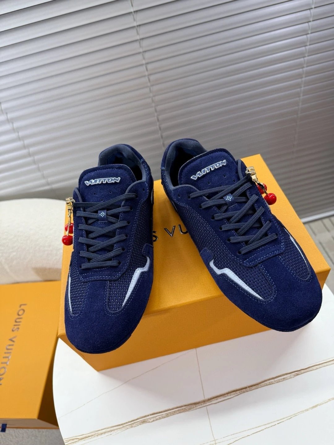 Color1
