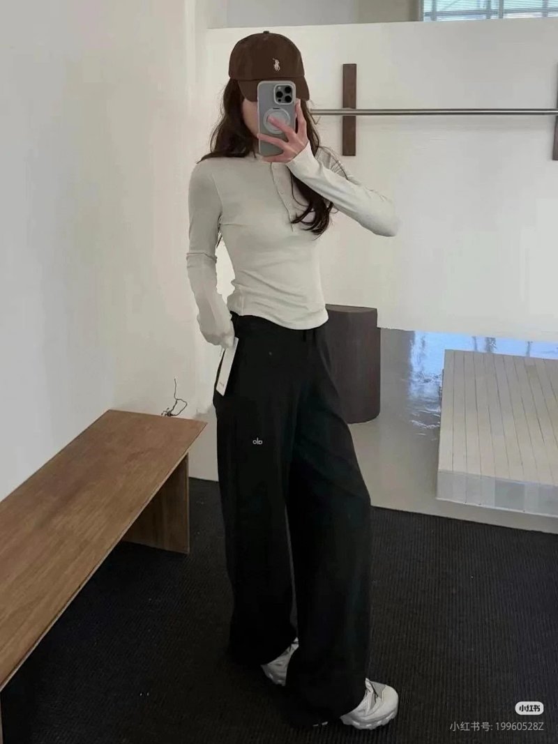 Aike Alo Yoga
