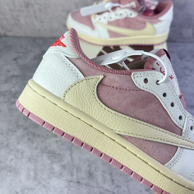 Nike Sneakers Air Jordan 1 low- and high-top product detail image 19