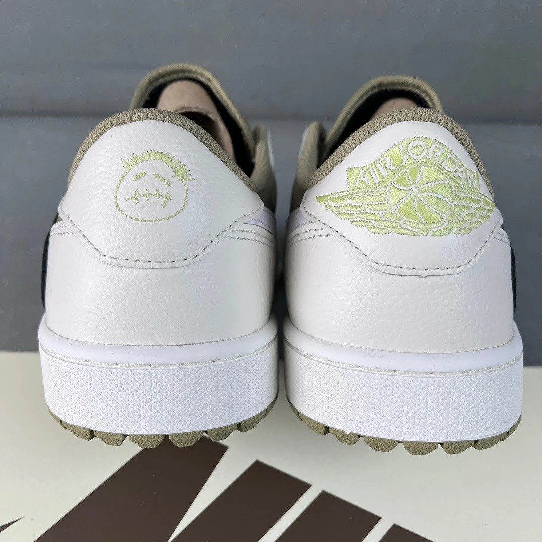 Travis Scott x Nike Air Jordan 1 Low OG Pink Foam Sneakers - 62