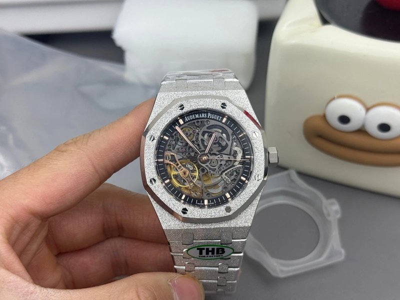 Watch from Three-legged
