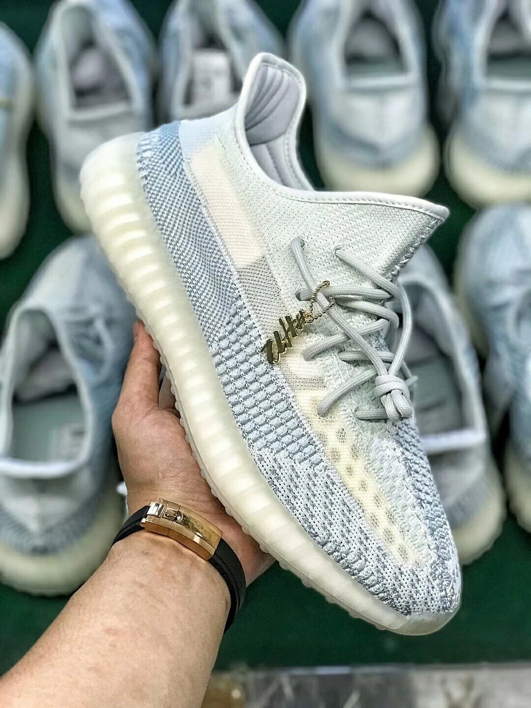 Yeezy 350 V2 Cloud White