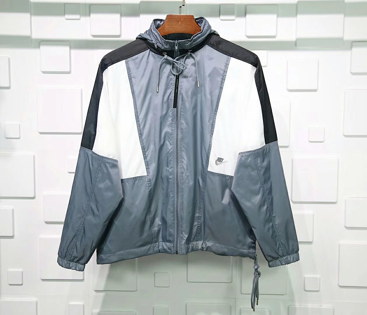 Nike Japan Vintage Windbreaker Jacket