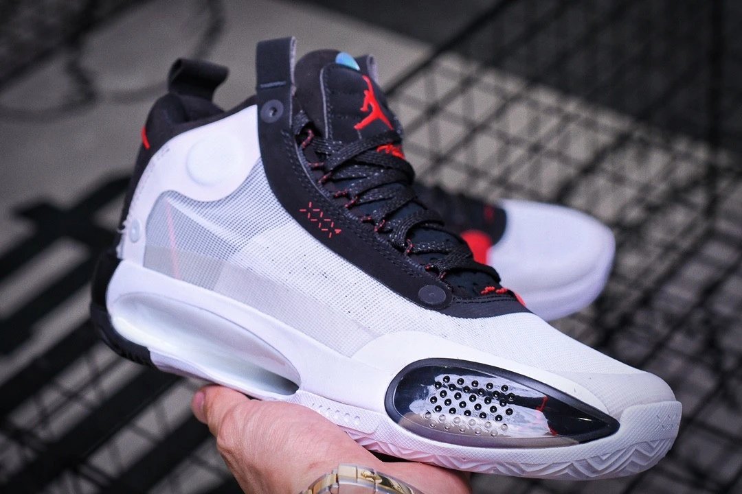 AJ34 BRED Black White