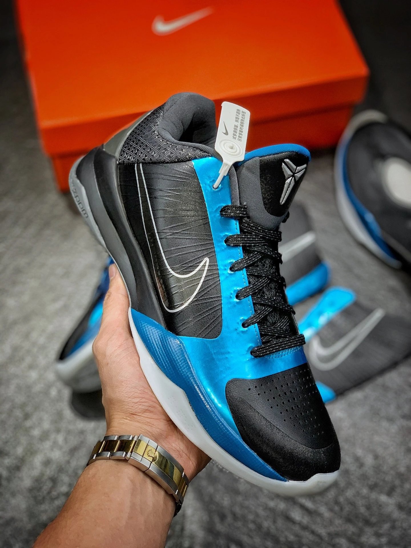 Kobe 5 DARK KNIGHT
