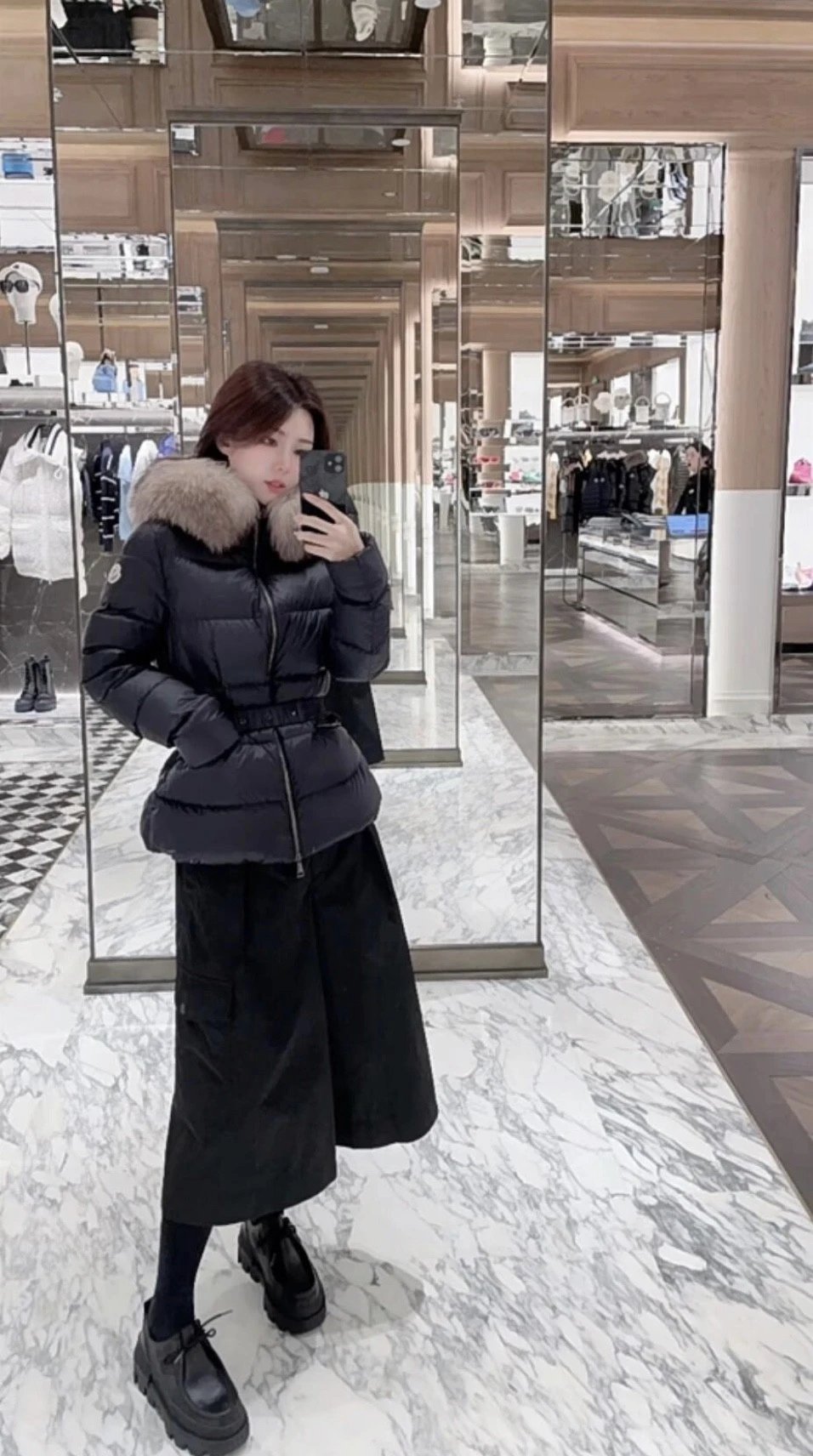 【 French Feather Emperor 】 M Home Boed Women's Short Down Jacket with Icelandic Wool Collar/Fox Wool Collar, Waist Tight Fit Coat, One Piece, Multiple Wear