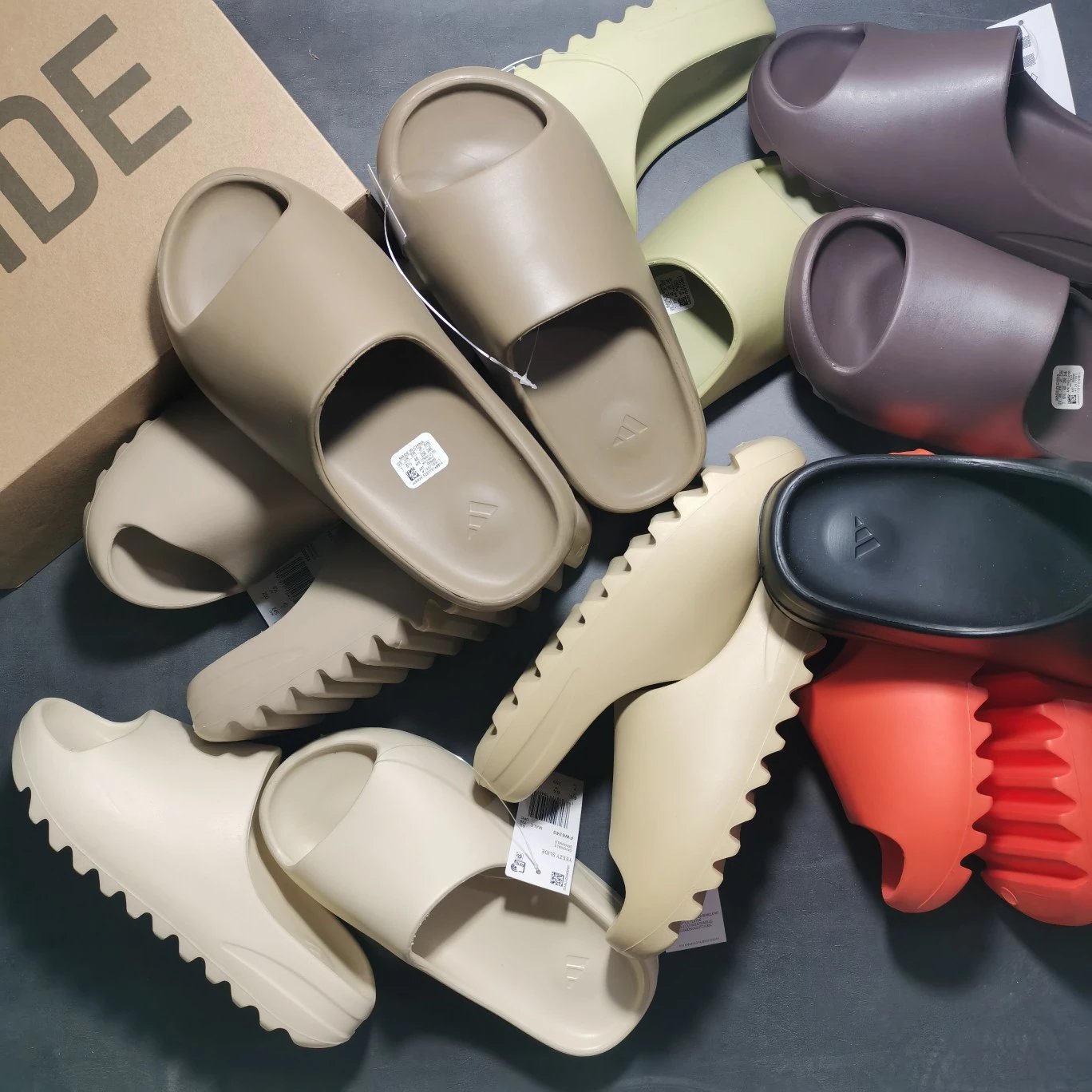 Yeezy Slide
