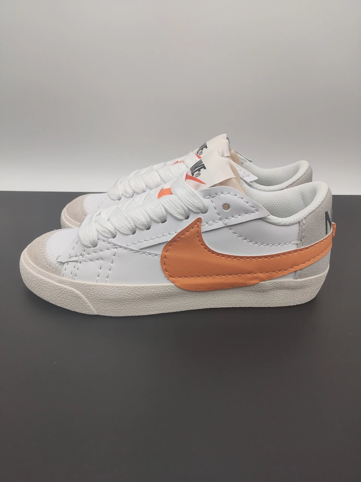 Blazer Low Orange White