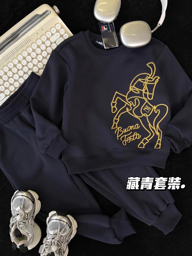 Fila Children’s Hoodie: seller detail photo 3