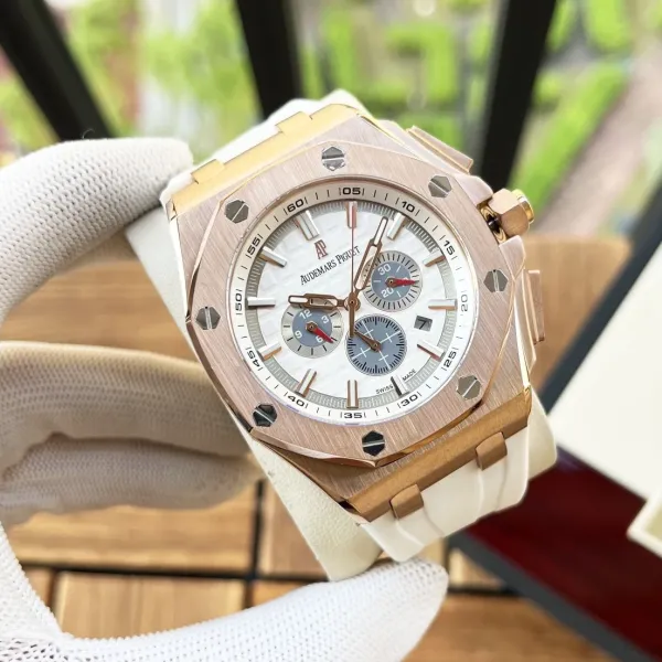 Audemars Piguet Royal Oak Extra-Thin Blue Dial Mechanical Watch - 82