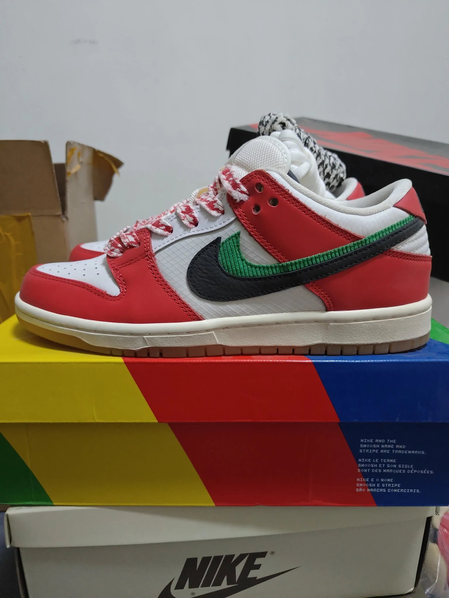 H12 Dubai Dunk Size 43, B-Grade Stock, 5-Year-Old Inventory, Final Sale No Returns or Exchanges