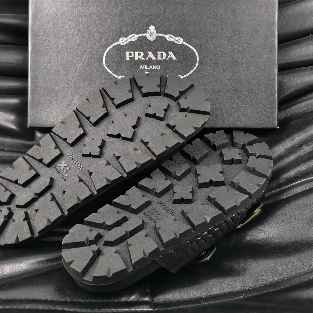Prada Sandals Logo Detail Slide product detail image 17