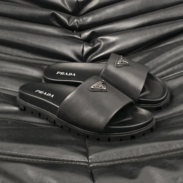Prada Sandals Logo Detail Slide product detail image 34