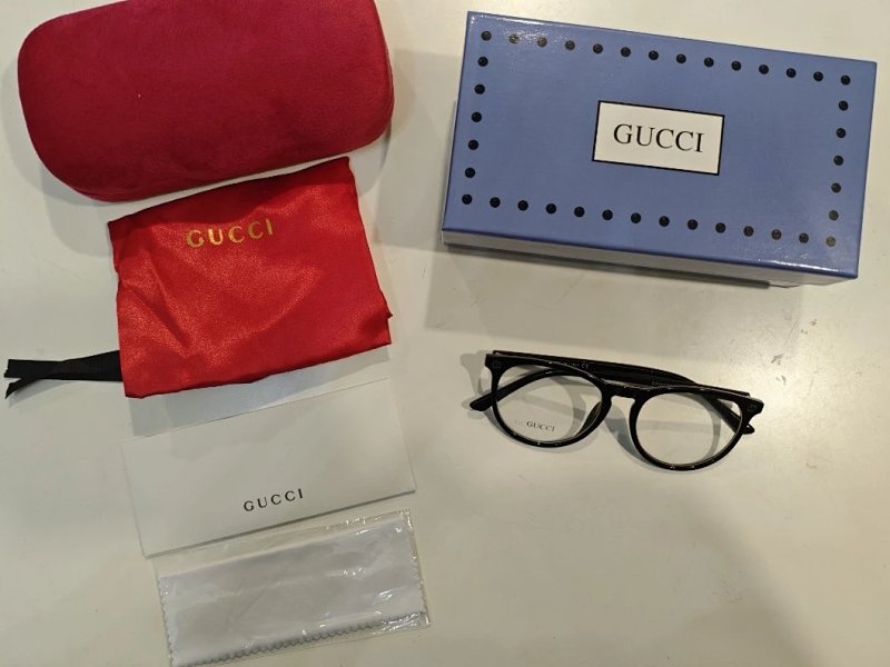 Gucci glasses