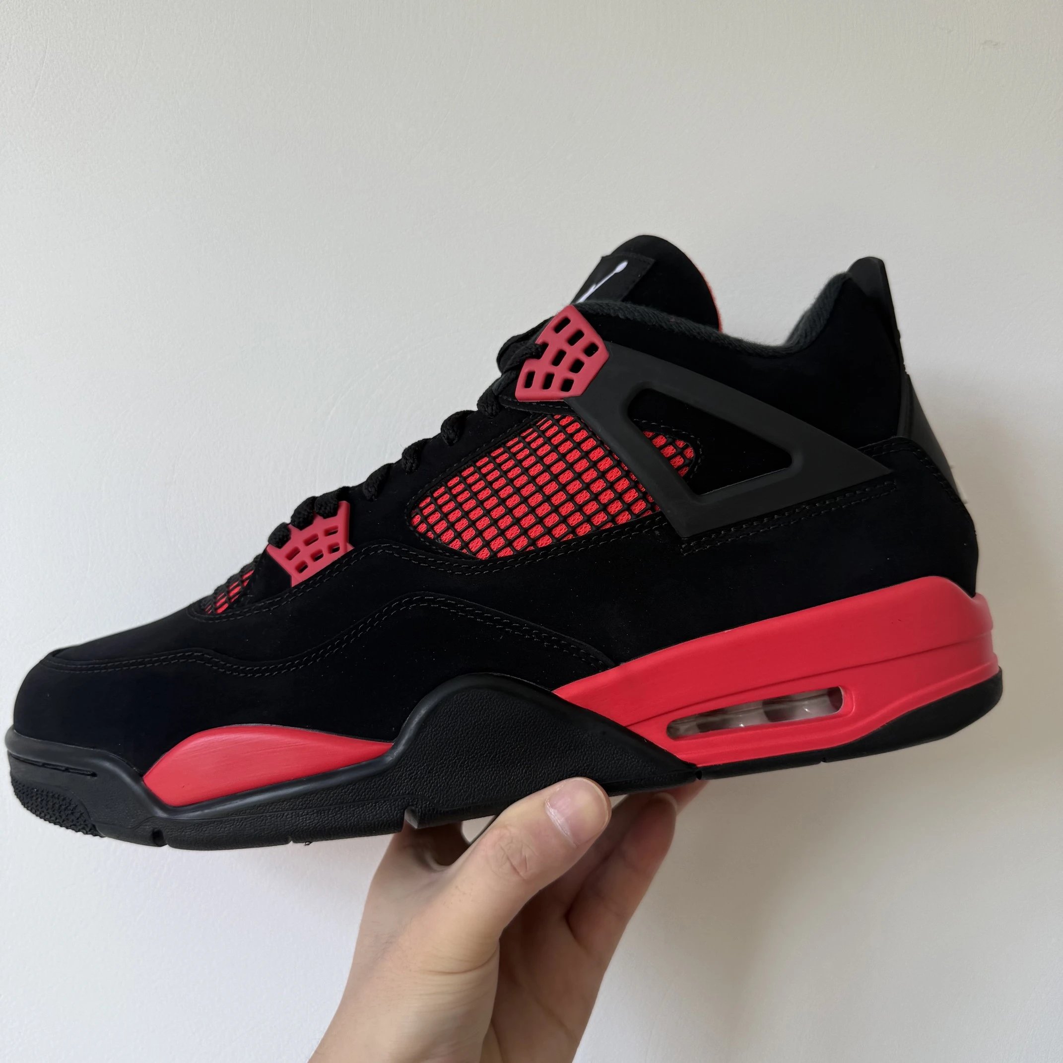 Black/Red Thunder
