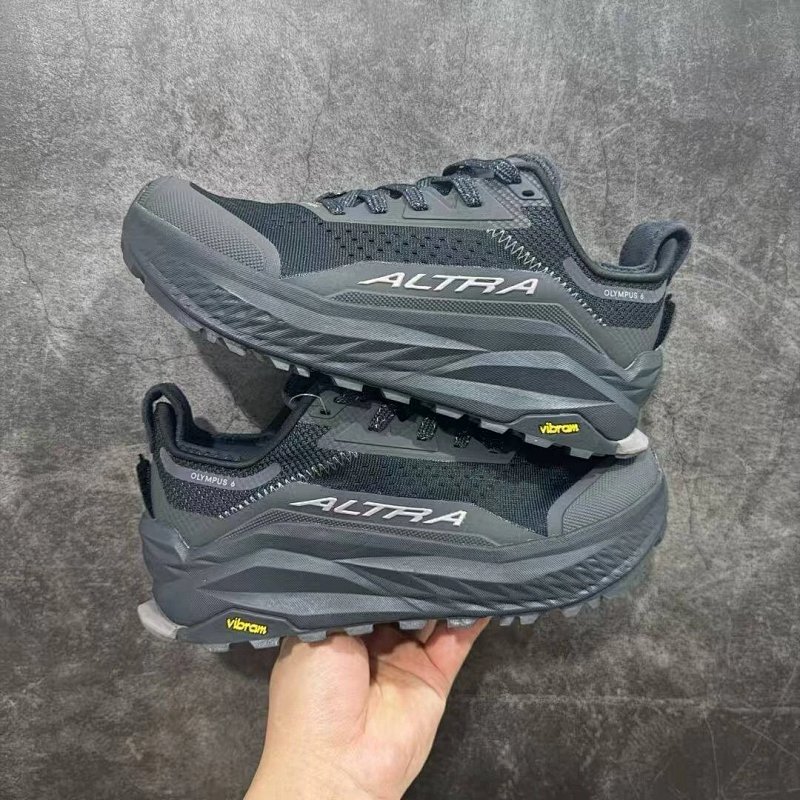 Altra Olympus 6