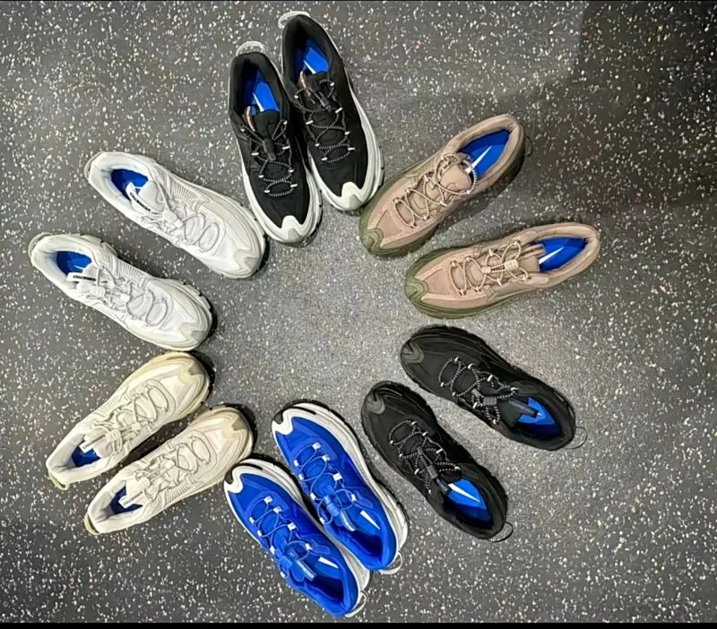 Nike Air Zoom Vomero 5 Roam