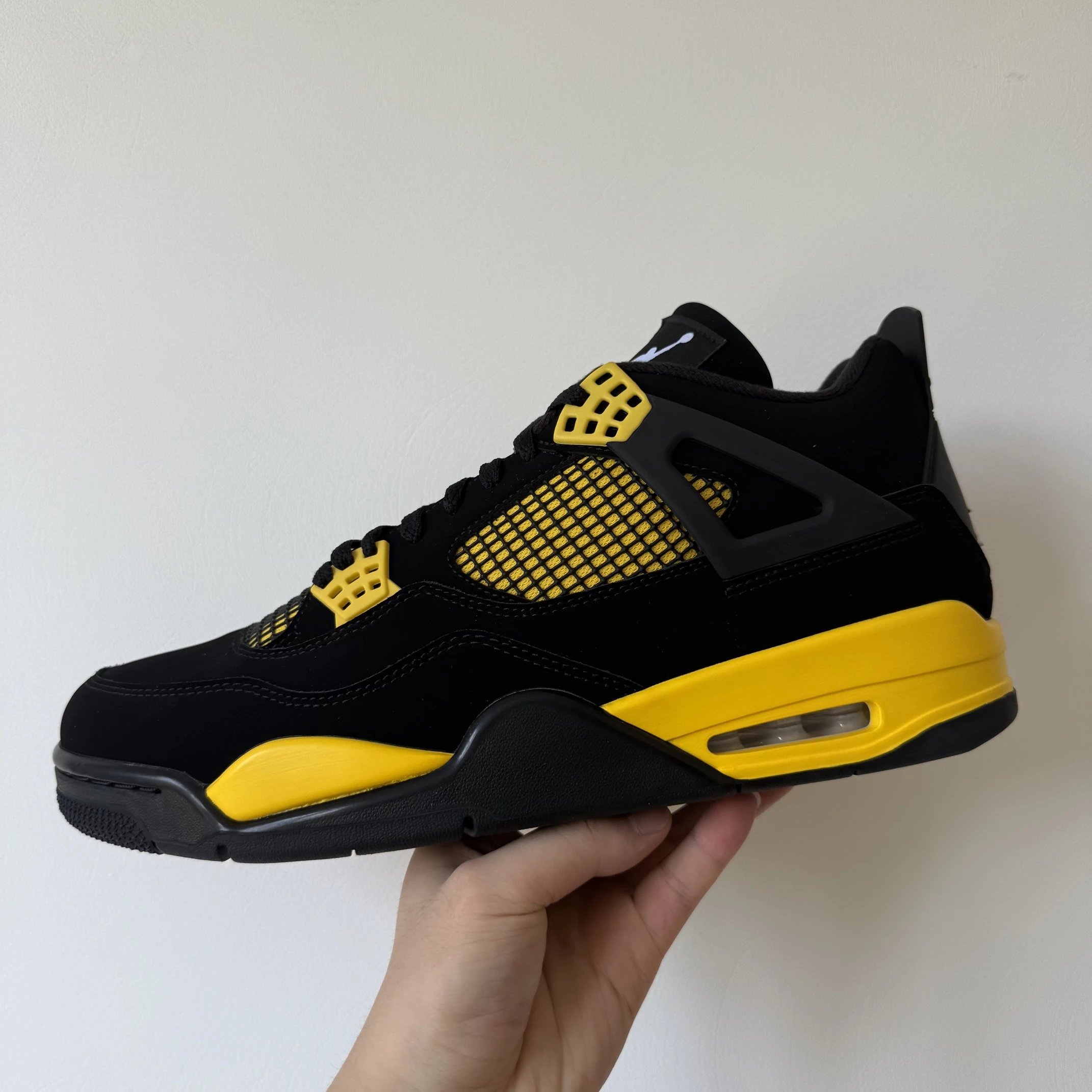 Black/Yellow Thunder