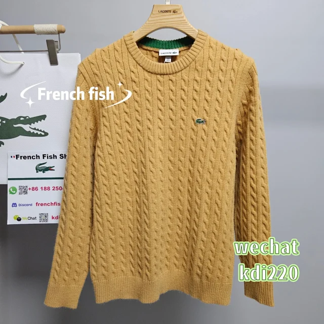 Lacoste Knitwear Cable-knit crewneck sweater with crocodile patch product detail image 4