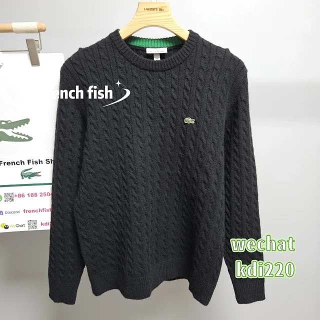Lacoste Knitwear Cable-knit crewneck sweater with crocodile patch product detail image 5