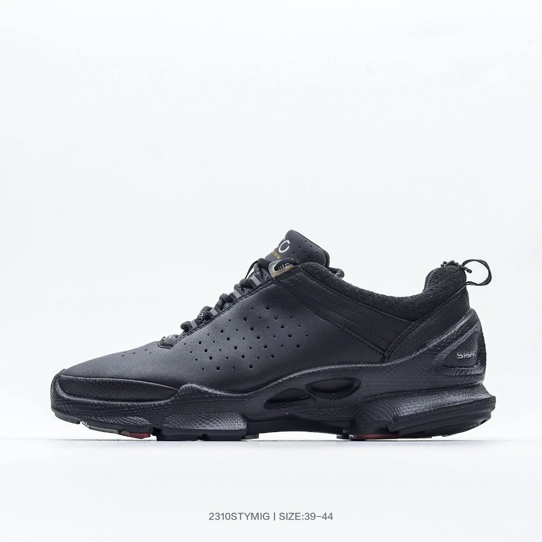 ECCO BIOM Classic Running Shoe