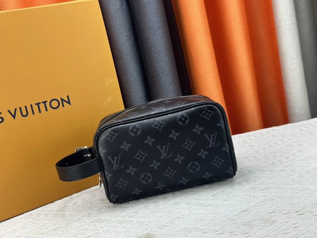 Locker Dopp Kit