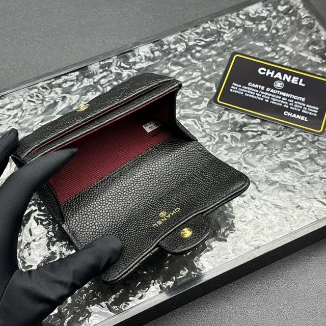 Chanel Wallets & Card Holders AP8937 Quilted Flap Holder product detail image 15