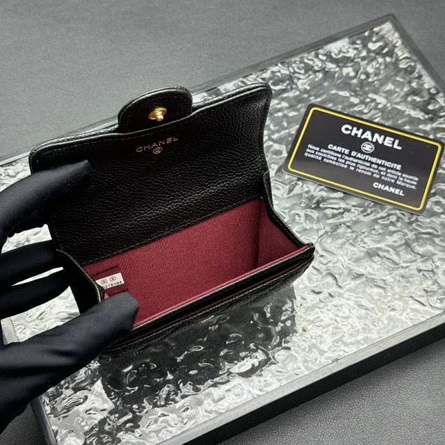 Chanel Wallets & Card Holders AP8937 Quilted Flap Holder product detail image 18