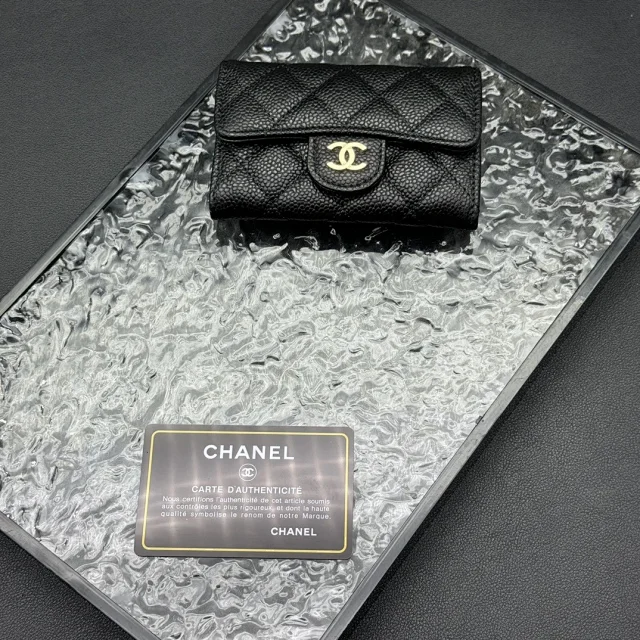 Chanel Wallets & Card Holders AP8937 Quilted Flap Holder product detail image 13