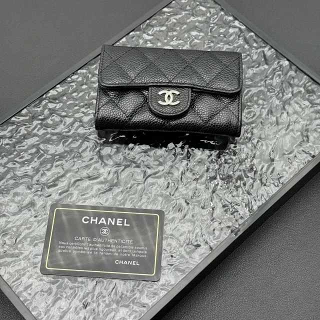 Chanel Wallets & Card Holders AP8937 Quilted Flap Holder product detail image 1
