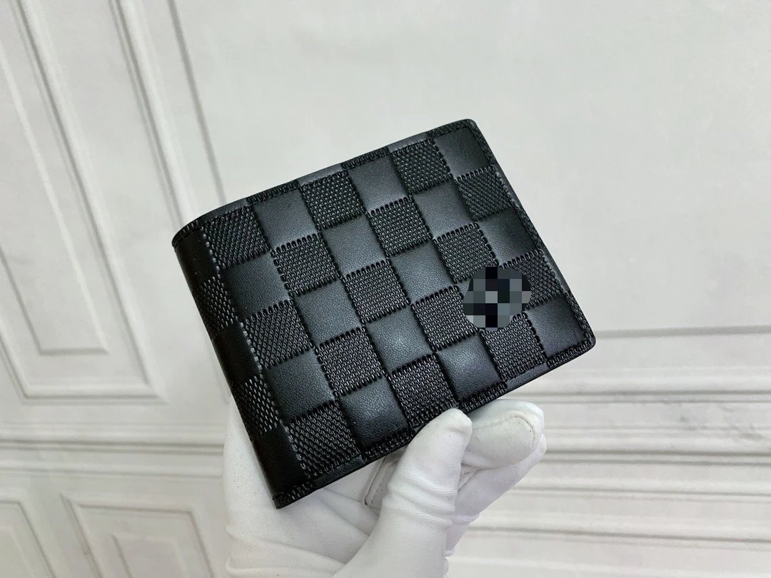 Black pressed grid