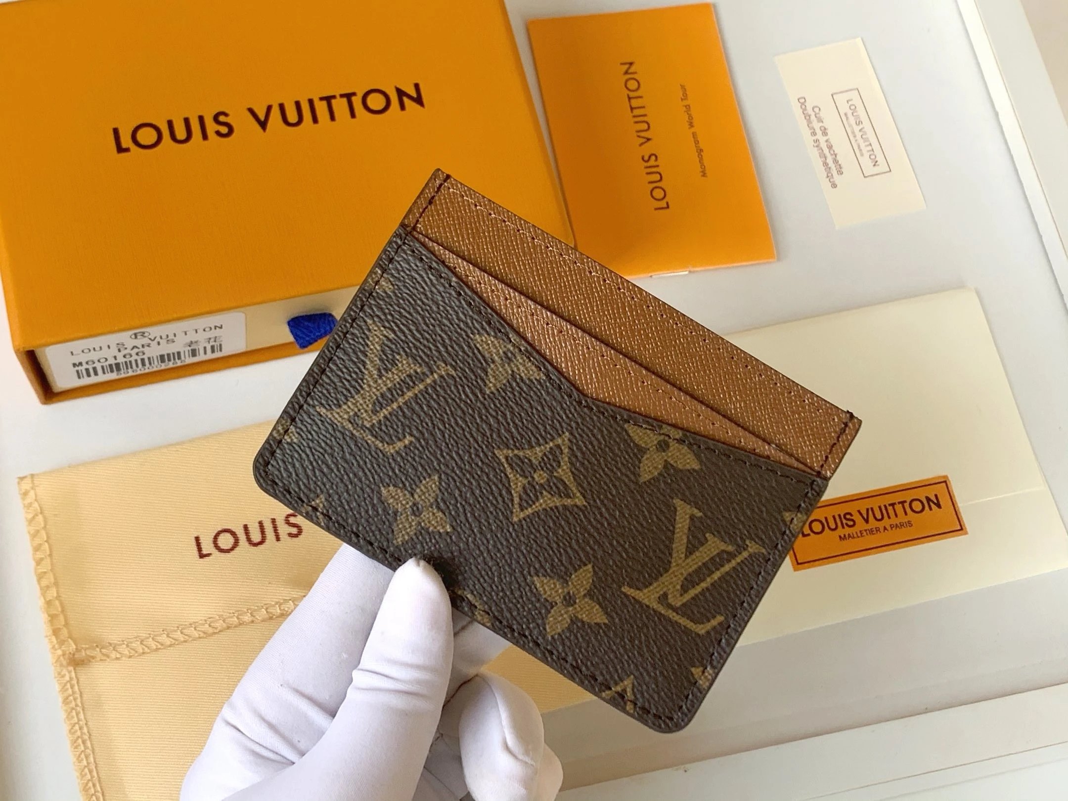 Louis Vuitton Monogram Card Ho