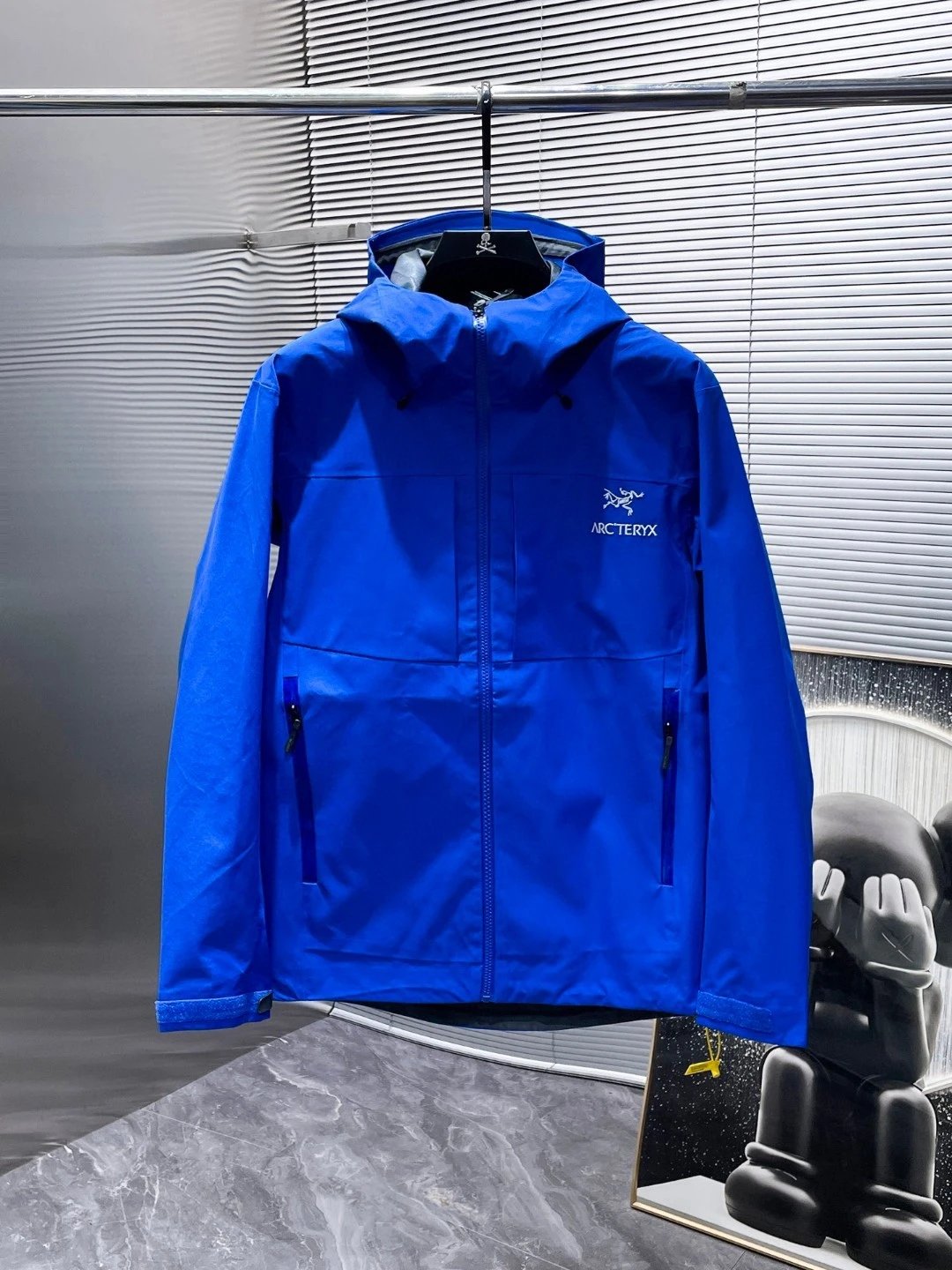E SKU image