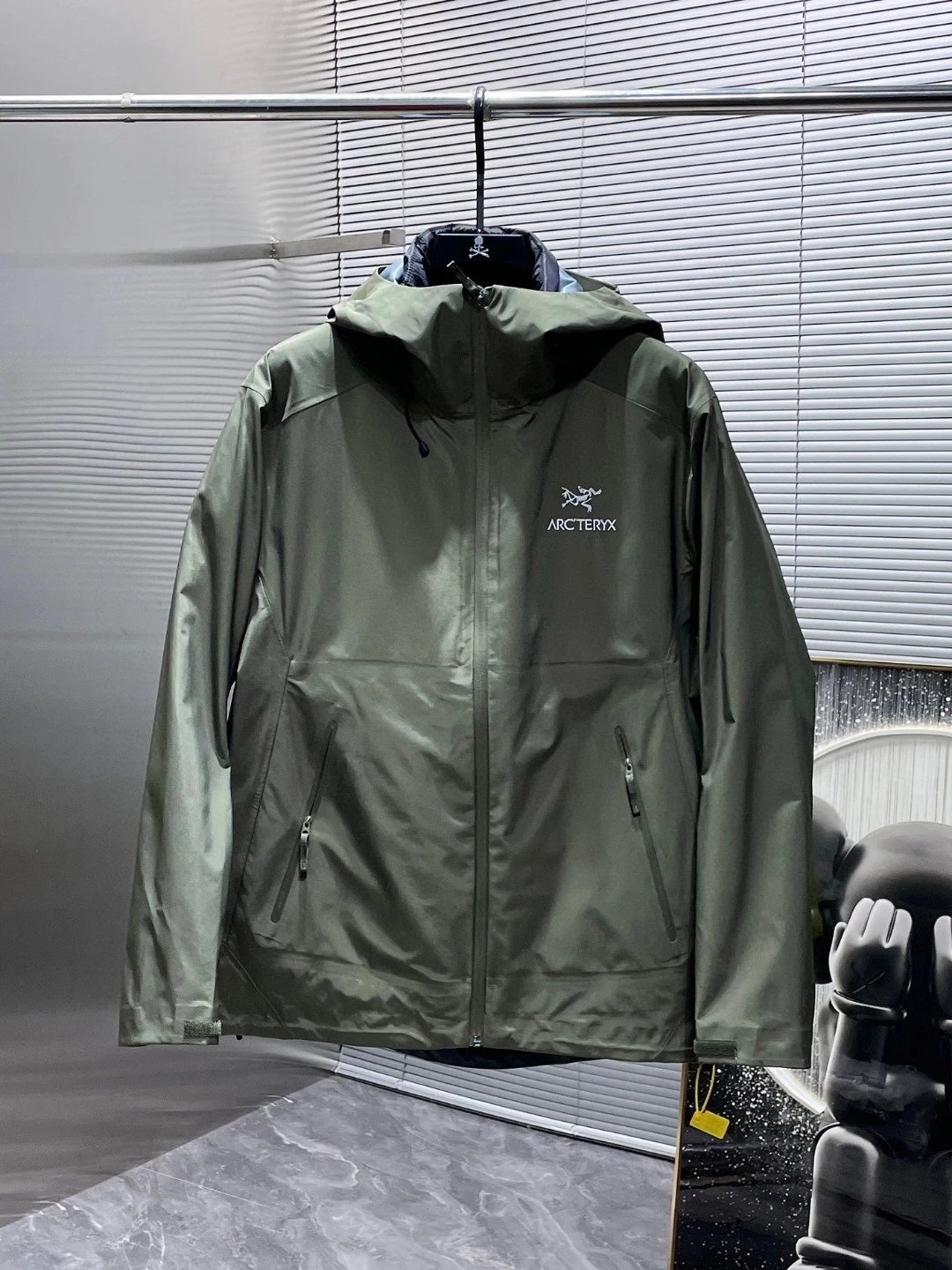 C SKU image
