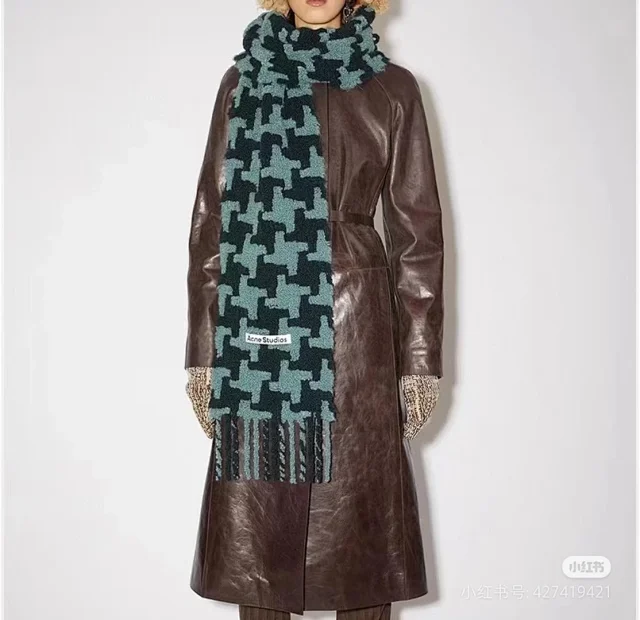 Acne Studios Scarves Fringed geometric-pattern scarf product detail image 6