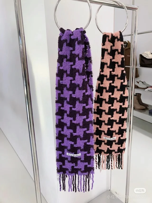 Acne Studios Scarves Fringed geometric-pattern scarf product detail image 10