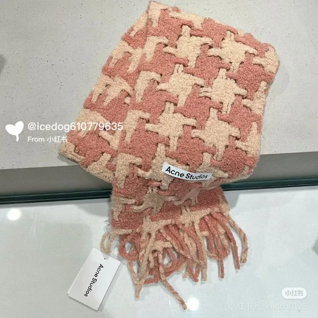 Acne Studios Scarves Fringed geometric-pattern scarf product detail image 14