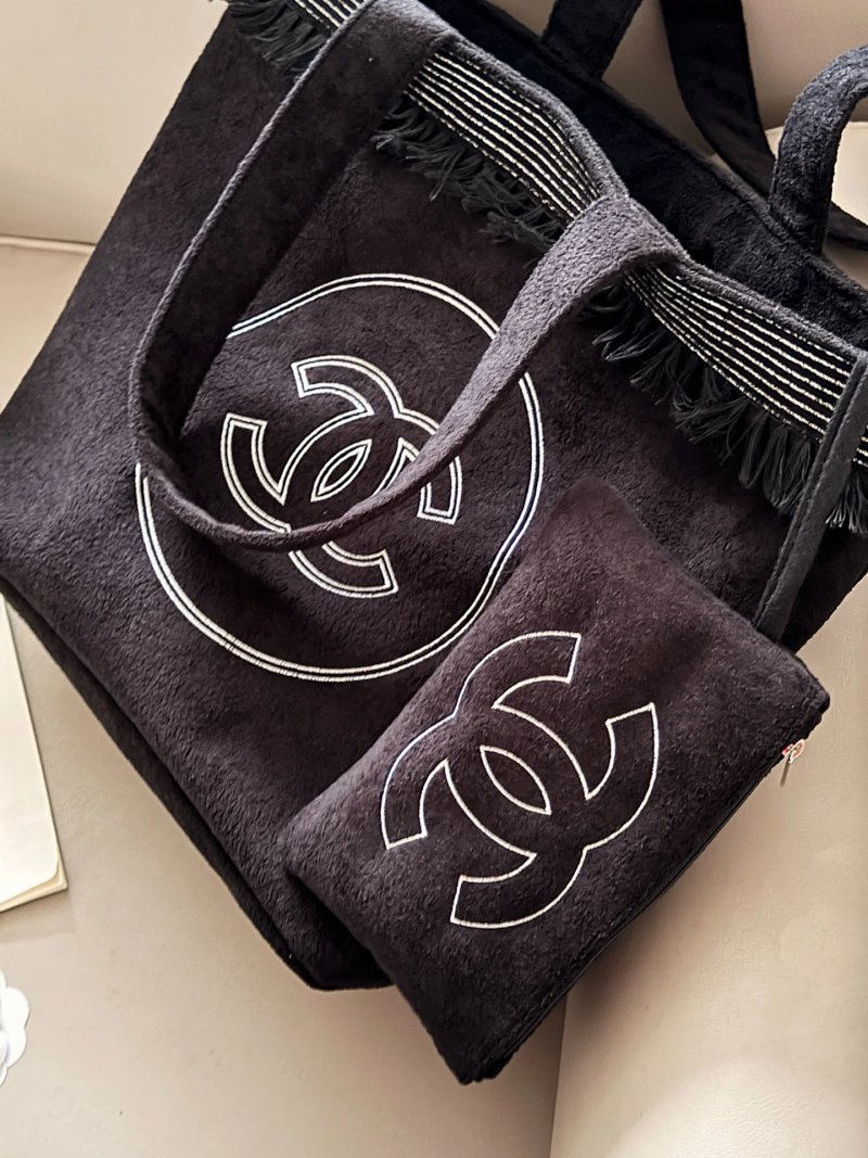 Chanel shopping bag