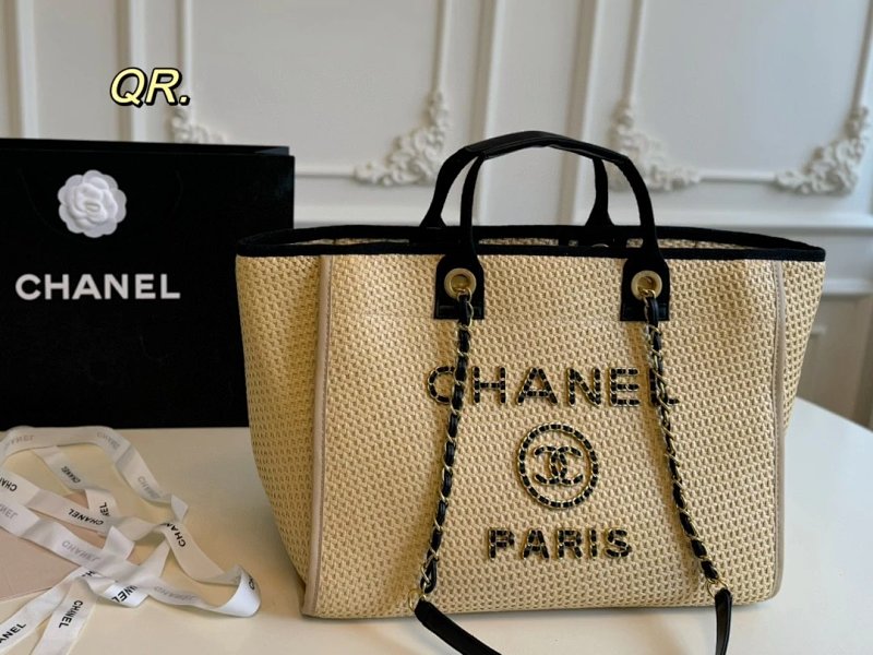 Chanel shoulder bag