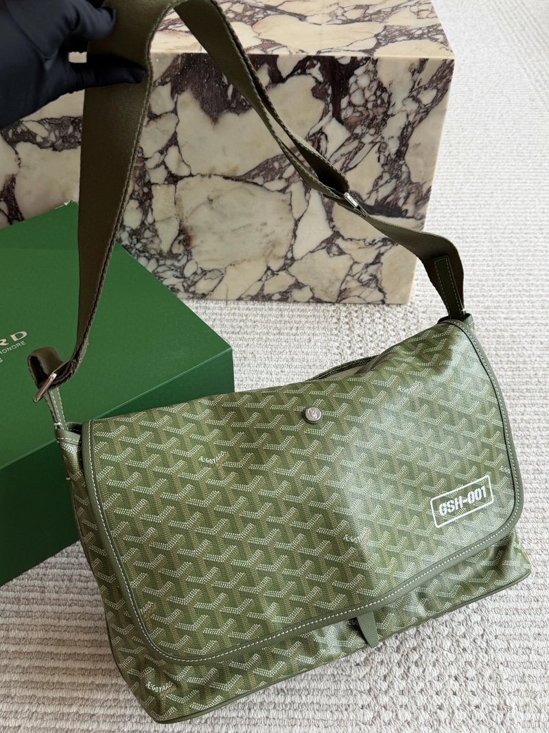 Messenger bag from Apple