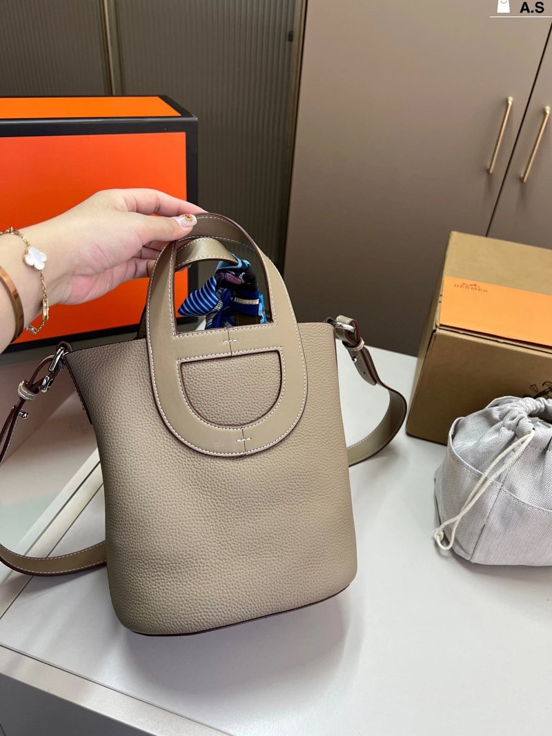 Tote bag from Apple